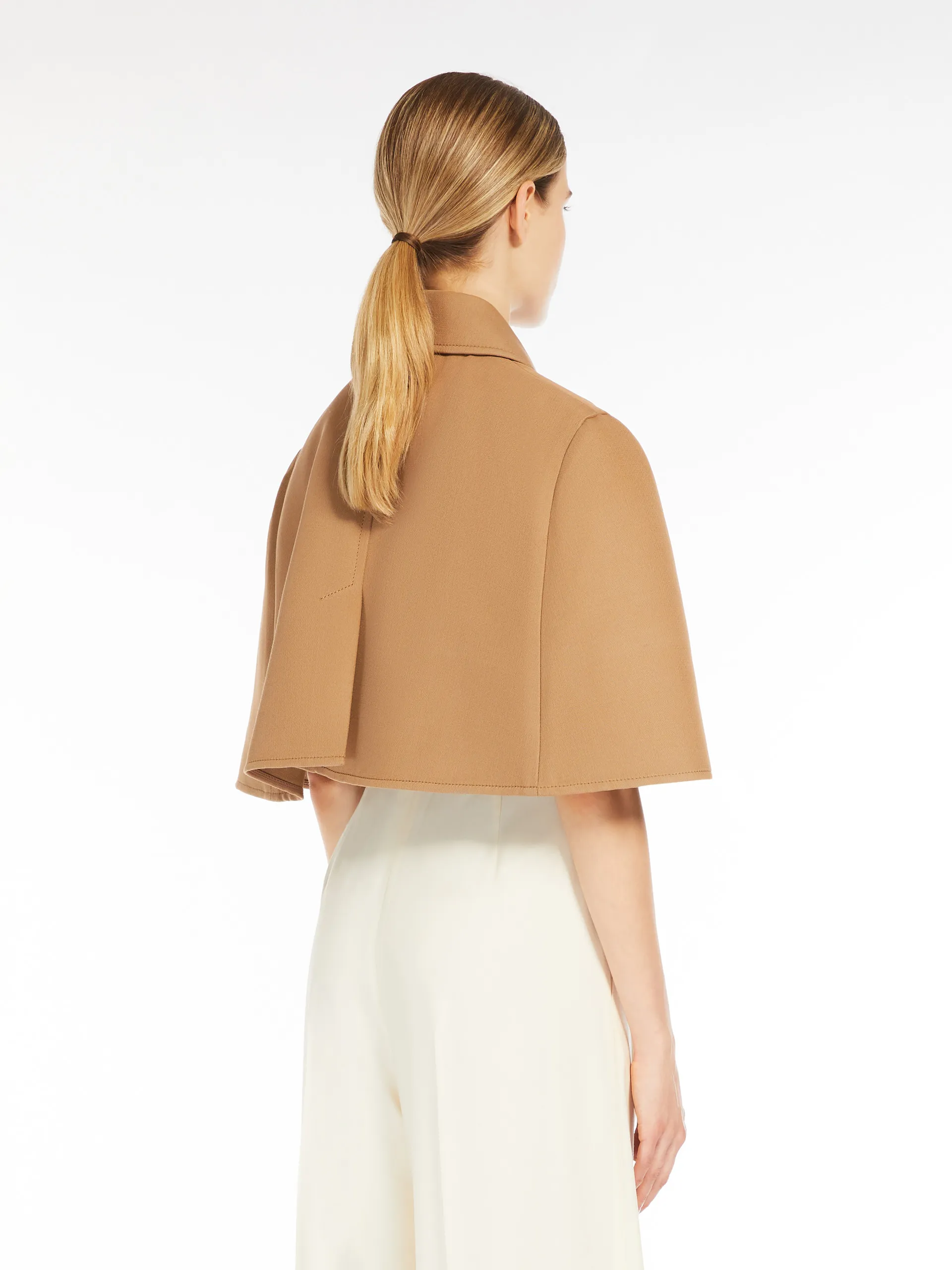 Cape raccourcie en laine et coton
