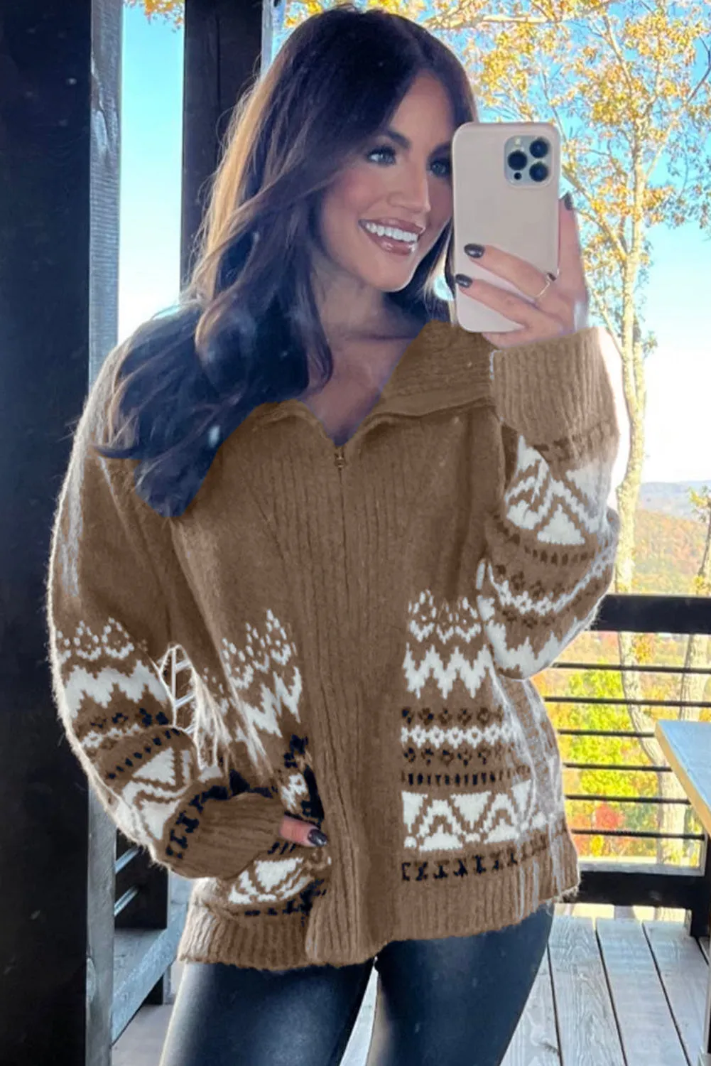 Cardigan marron zippé à col et bordure ctelée imprimé western