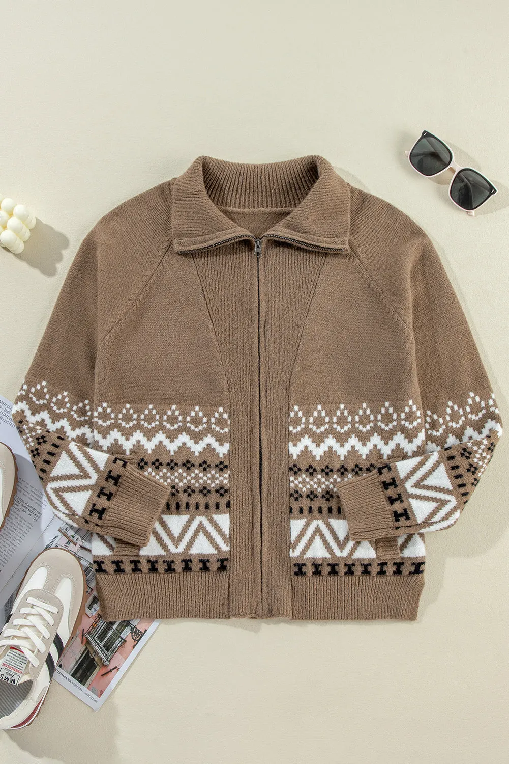 Cardigan marron zippé à col et bordure ctelée imprimé western