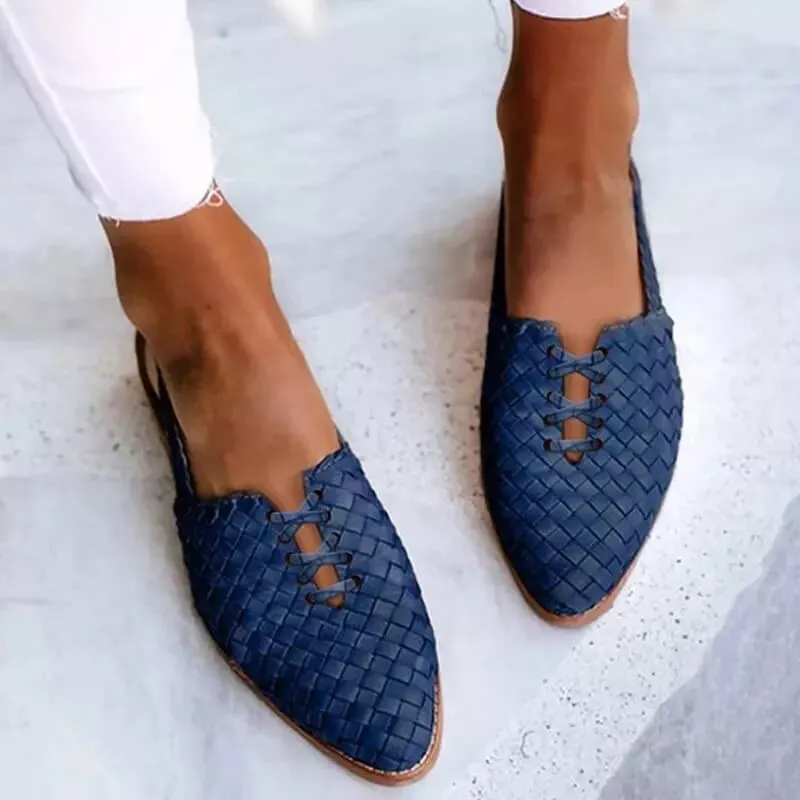 Pantoufles en cuir tissé à la main pour femmes