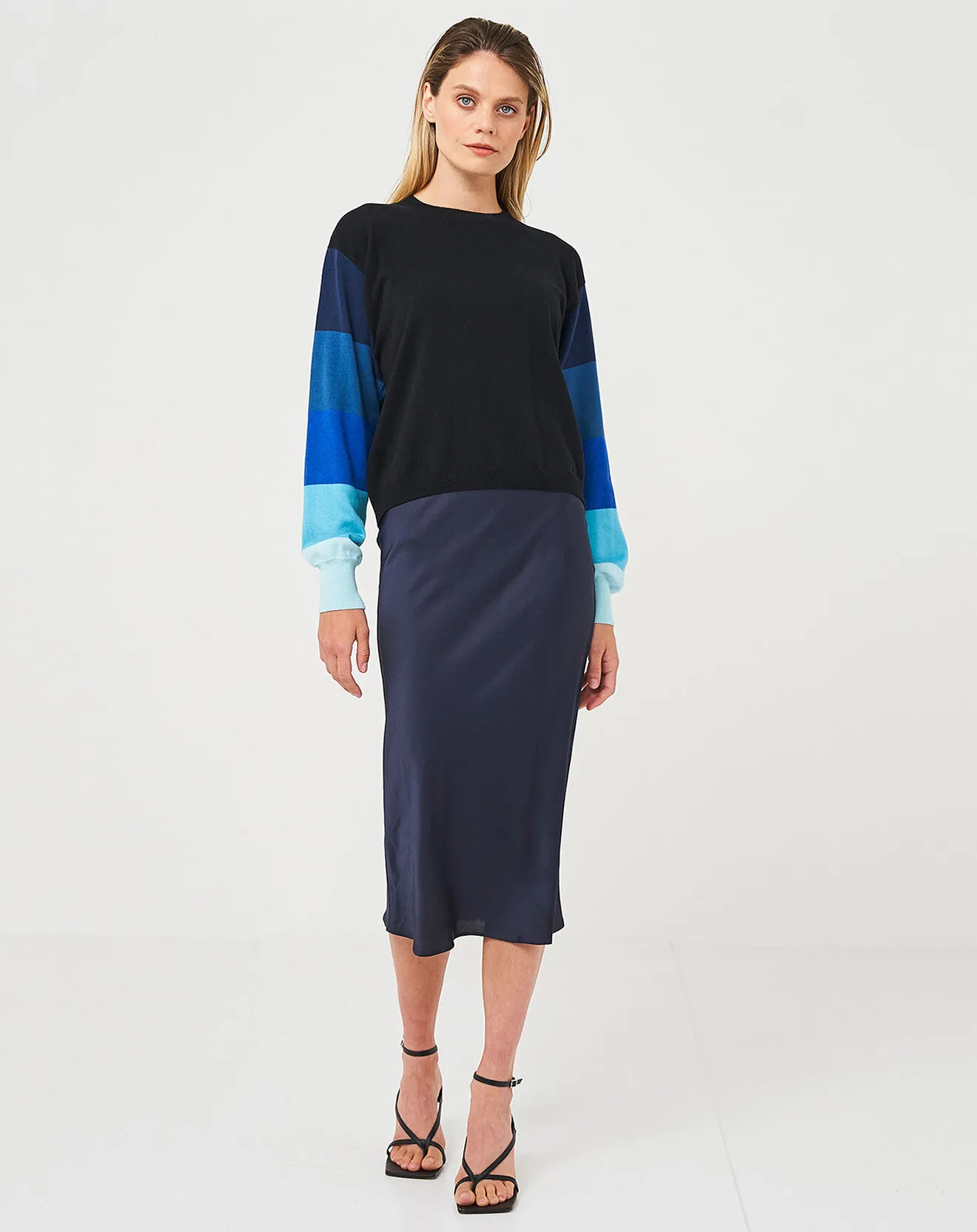 Pull Suki Stripe Sleeve coal
